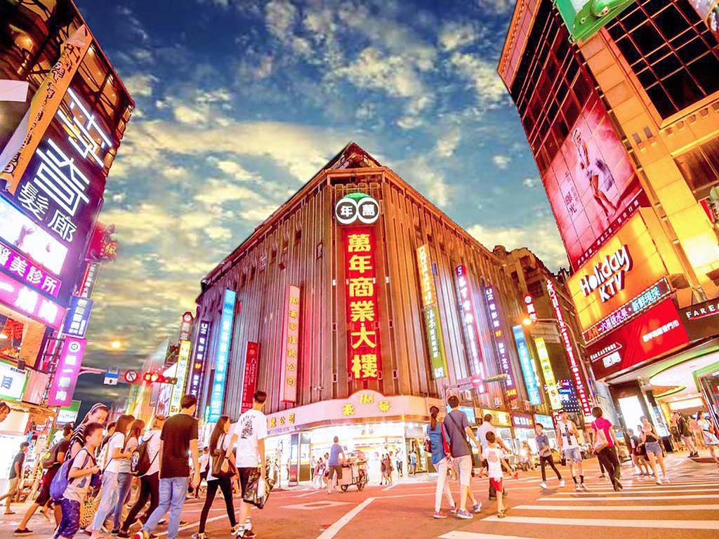 ホテル 6 ワン ニアン 台北市 エクステリア 写真